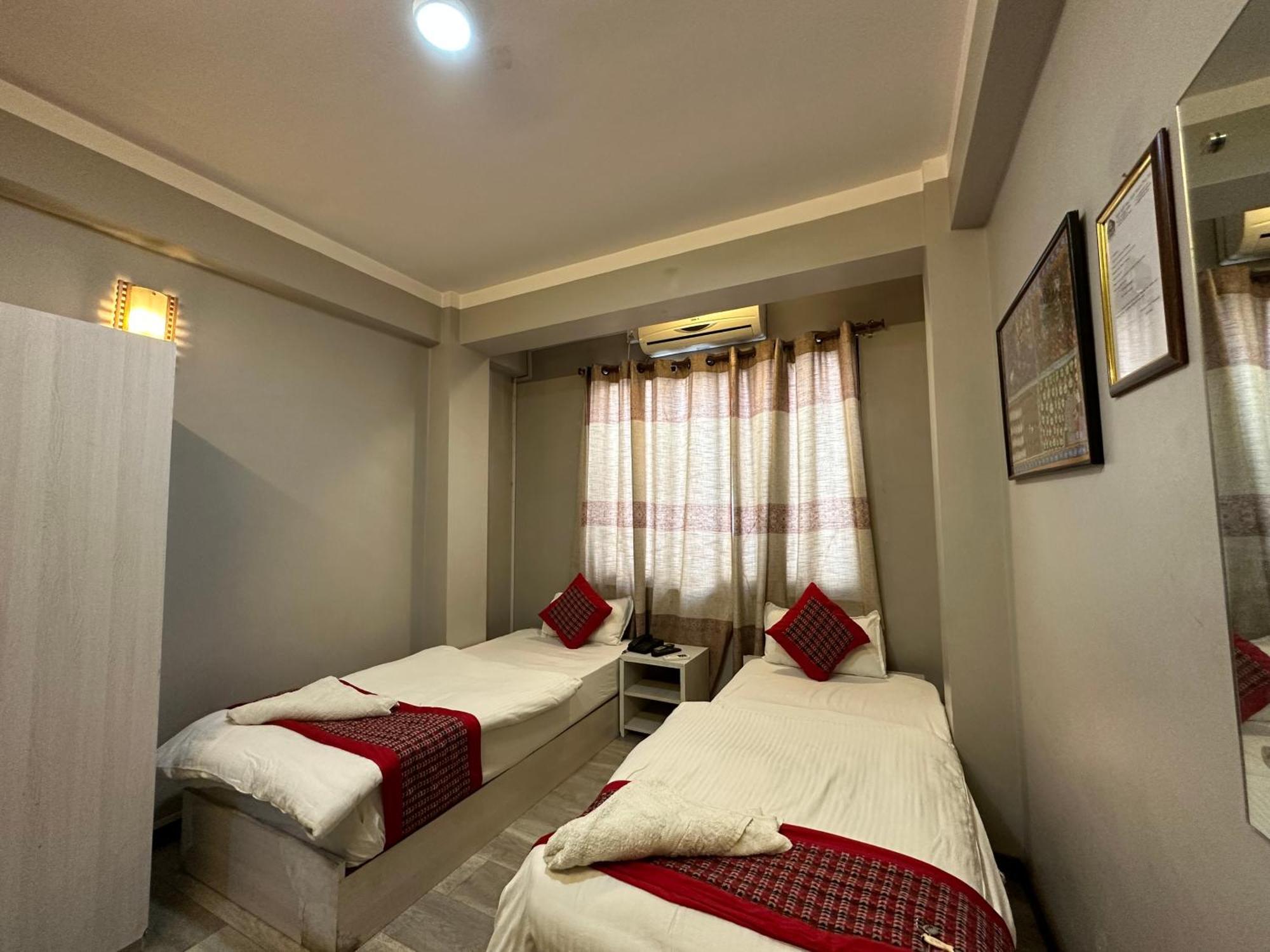 8848 Hostel Катманду Экстерьер фото